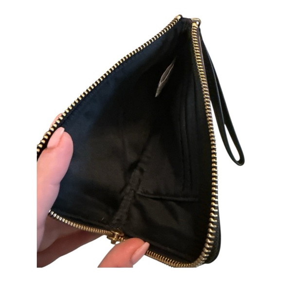 FOSSIL Black Leather Wristlet - Picture 4 of 4